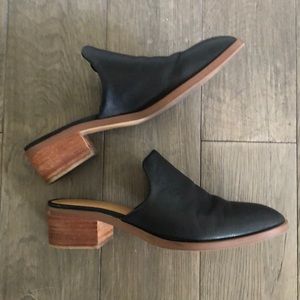 Slide On Heel Mules Loafers 7.5 Crown Vintage